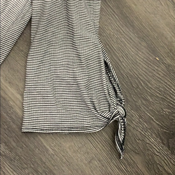 Off the shoulder dress - Picture 3 of 3